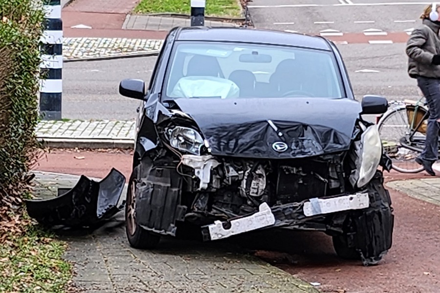 Forse Schade Na Aanrijding Op Hatertseweg | Nieuws Uit Nijmegen